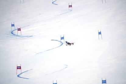 La estadounidense Mikaela Shiffrin, momentos antes de ganar la prueba de slalom gigante durante la Copa Mundial femenina, en Kronplatz (Italia).