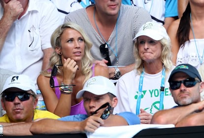 Cherilyn Hewitt, la madre de Lleyton Hewitt, y su mujer Bec Hewitt, durante un encuentro en el Open de Australia.