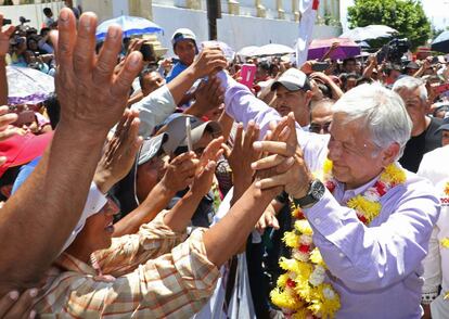 López Obrador, durante su gira por Oaxaca. 