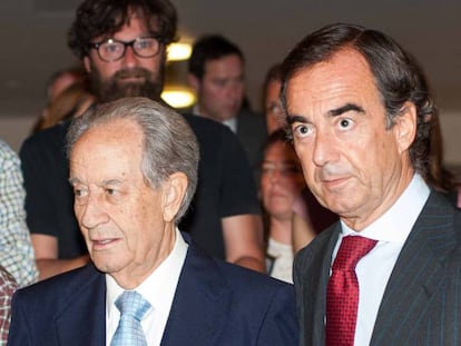El empresario Juan Miguel Villar Mir junto a su hijo y sucesor en el holding familiar Juan Villar-Mir de Fuentes.