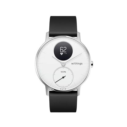 Una de las mejores opciones para portar un reloj elegante es este smarwatch híbrido, que destaca por su batería de alta duración y por su variedad de funciones: monitoreo cardíaco, contador de calorías, notificaciones de mensajes o emails... Todo lo necesario para estar activos en nuestra vida personal y el estado de nuestra salud sin perder un ápice de elegancia para los demás.