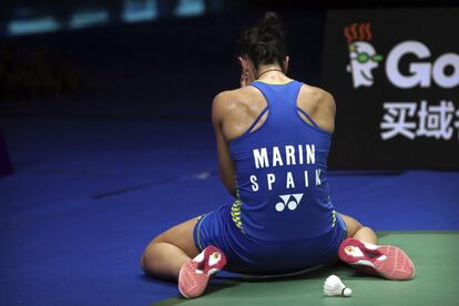 Carolina Marín celebra su victoria después de ganar a la jugadora indi Sindhu Pusarla.
