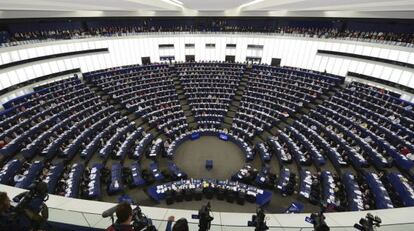 Vista general de una sesión plenaria en hemiciclo del Parlamento Europeo en Estrasburgo (Francia).