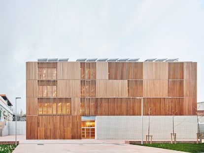 El primer Centro de Vida Comunitaria, situado en el barrio de la Trinitat Vella de Barcelona.