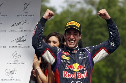 Daniel Ricciardo celebra su triunfo en Australia.