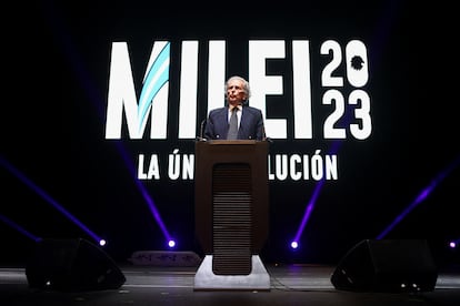 Alberto Benegas Lynch, durante el cierre de campaña de Javier Milei, en Buenos Aires, el 19 de octubre de 2023.