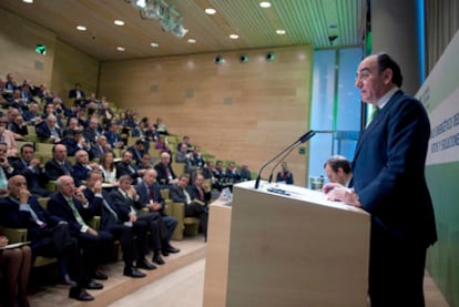 Ignacio Sánchez Galán, en el salón de actos de la Torre Ibedrola, durante la conferencia que ofreció ayer.
