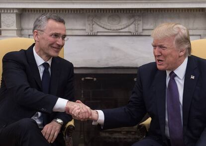Trump y Stoltenberg, este miércoles en el Despacho Oval