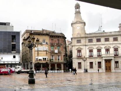 Plaza de Mercadal, en Reus, donde debía concentrarse el 'Sant Jordi de verano'.