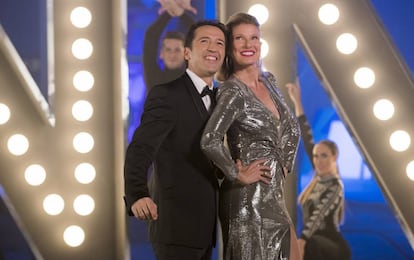 Jacob Petrus y Anne Igartiburu, en 'Telepasión'.