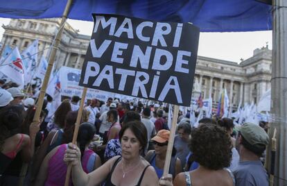 Las protestas llegaron temprano con el nuevo gobierno.