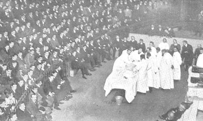 El cadáver del exministro Alejandro San Martín, diseccionado el 11 de noviembre de 1908, en la antigua Facultad de Medicina de Madrid.