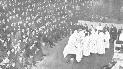 El cadáver del exministro Alejandro San Martín, diseccionado el 11 de noviembre de 1908, en la antigua Facultad de Medicina de Madrid.