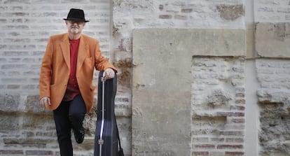 El guitarrista Jos&eacute; Luis Mont&oacute;n en Sevilla.