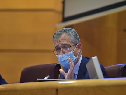 El Gobernador del Banco de España, Pablo Hernández de Cos, comparece ante la Comisión de Presupuestos del Senado.


Picture: Gustavo Valiente Herrero
GOBERNADOR;BANCO DE ESPAÑA;PABLO HERNÁNDEZ DE COS;SENADO;COMISIÓN DE PRESUPUESTOS;CÁMARA ALTA;PRESUPUESTOS;JOSÉ ANTONIO MONAGO
Gustavo Valiente / Europa Press
30/11/2021