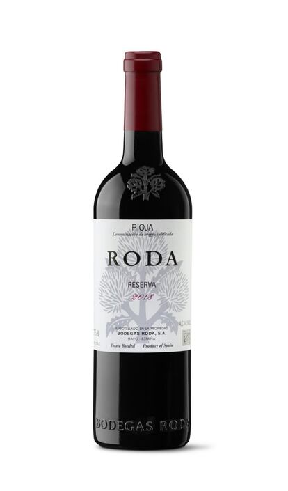 Bodegas Roda lanza al mercado Roda 2018, una nueva añada del icónico tinto de la bodega riojana. Elaborado con un ensamblaje de las variedades tempranillo (89%), graciano (4%) y garnacha(7%), es fruto de una cosecha no muy abundante en la bodega, debido a que parte de la producción se perdió en una granizada en el mes de julio. Procede de cepas de más de 30 años plantadas   en Haro y pueblos limítrofes. Es de un color de capa media con fondo rojo y ribete encarnado, manifiesta presencia de frutas rojas, es largo y fresco. Precio: 29 euros. www.roda.es.