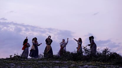 Fotografía de la película 'Akelarre' (2020), dirigida por Pablo Agüero.