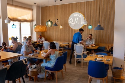 La sala del restaurante Meleta de Romer.
