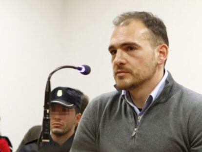 El paramilitar serbio Luka Bojovic en la vista sobre su extradición.