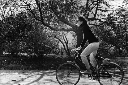 Tampoco la de Jacqueline Kennedy dando un paseo por Central Park en los 70 haciendo gala de su elegancia habitual.
