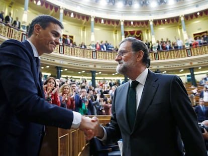 Mariano Rajoy felicita o novo premiê da Espanha, Pedro Sánchez.