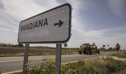 Cartel que da entrada al municipio de Guadiana del Caudillo, en la comunidad autónoma de Extremadura.