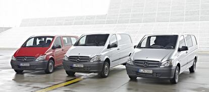 Varios modelos de furgonetas Mercedes Vito.