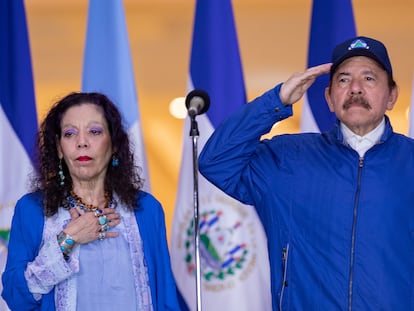 El presidente de Nicaragua, Daniel Ortega, y su esposa, la vicepresidenta Rosario Murillo, en Managua, el 15 de septiembre de 2020.