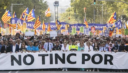 Cabecera de la manifestación contra el terrorismo en Barcelona.