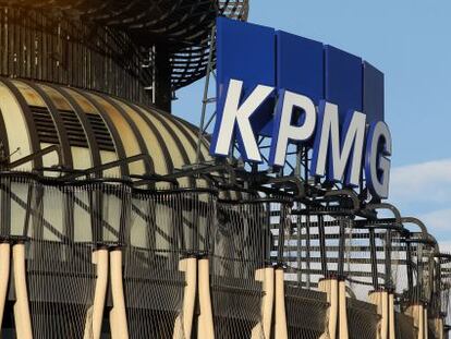 Fachada de la sede de KPMG en Madrid.