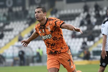 Cristiano Ronaldo celebra su segundo gol ante el Spezia en la sexta jornada de la Serie A este domingo.