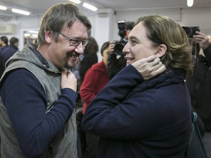 El diputat Xavier Domènech i l'alcaldessa de Barcelona, Ada Colau.