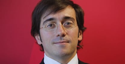 El diplomático José Manuel Albares, nuevo asesor del PSOE.