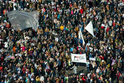 Ambiente durante la protesta en defensa de la sanidad pública. José Luis Yuguero, coordinador de la movilización, explicó esta semana que la protesta obedece a “la cerrazón” y el “empeño” del Gobierno de la Comunidad de Madrid en “desmantelar” la atención primaria.