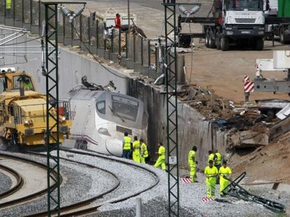 Tren siniestrado en Santiago