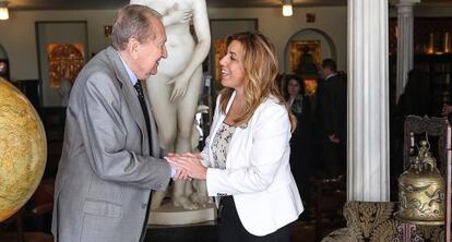 Susana D&iacute;az junto al presidente de la Fundaci&oacute;n Rodr&iacute;guez Acosta.