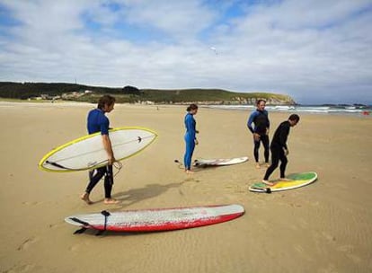 La playa de Roda, en Pantín (Valdoviño, A Coruña), será del 4 al 7 de septiembre el escenario de la competición surfera Pantín Classic.