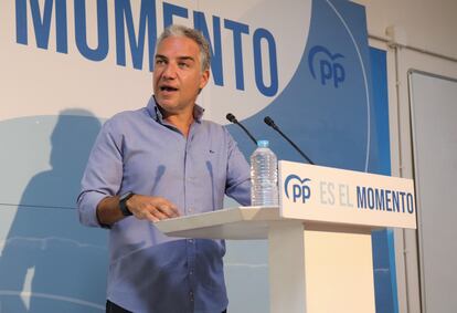 El coordinador general del PP, Elías Bendodo, en un acto en Estepona (Málaga) este sábado.