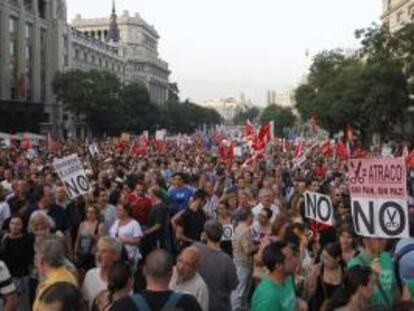 Manifestación en Madrid contra los últimos recortes aprobados por el Gobierno. EFE/Archivo