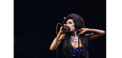 Muere Amy Winehouse