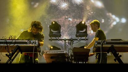 El dúo de Reykjavik 'Kiasmos', en la Plaza de Àngels.