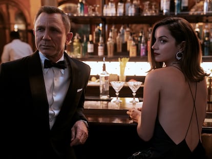 Daniel Craig e Ana de Armas em cena de '007 - Sem tempo para morrer'.