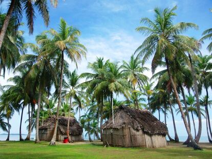 Cabañas para turistas en la isla Iggodub.