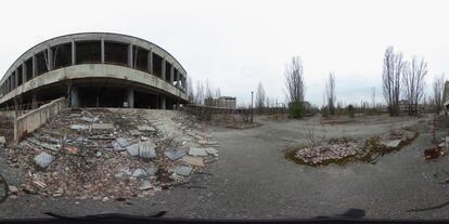 Palácio cultural destruído na cidade ucraniana de Pripyat, em 9 de abril de 2016.