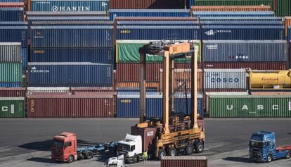 Contenidors al port de Barcelona.