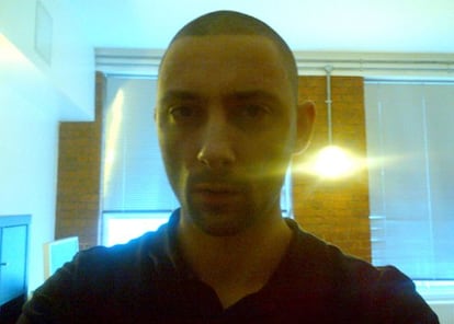 Burial, en la foto publicada hoy.