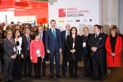 El rei Felip VI visita el Mobile World Congress.