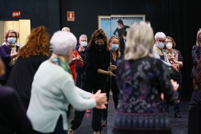 Clases de flamenco para mayores en Fuenlabrada (Madrid).
