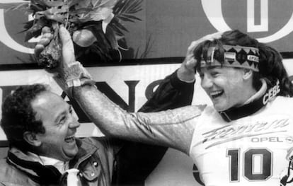 Blanca Fernández Ochoa, con su hermano Paco en 1992.