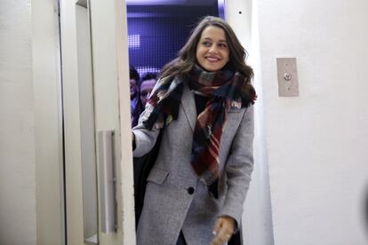 Inés Arrimadas, líder de Ciutradans, a la seva arribada a la sala Razzmatazzde Barcelona per a l'acte d'inici de campanya.